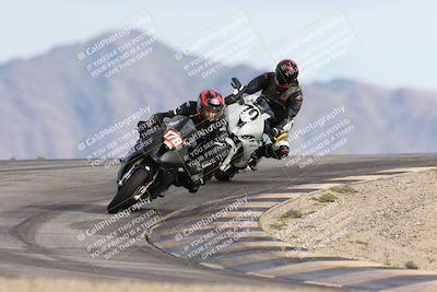 media/Nov-16-2025-Race Pace (Sun) [[8c5fa54630]]/Non Verified Riders (1st 20 Minutes)/6-Turn 12 (2pm)/